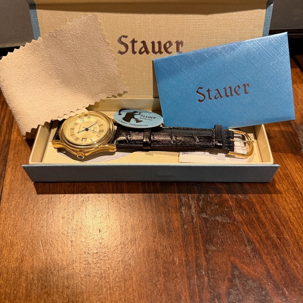 Stauer Metropolitan Watch